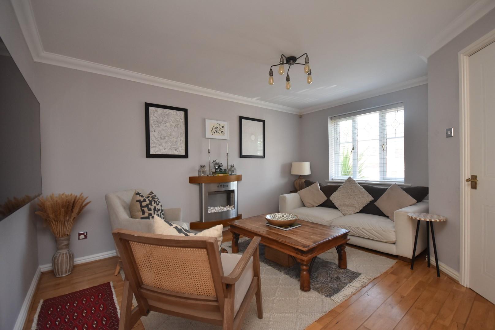 9 Marguerites Way, Cardiff, CF5 4QW